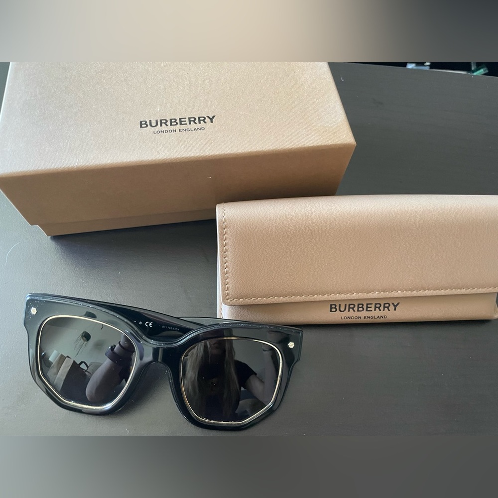 Women’s Burberry Sunglasses